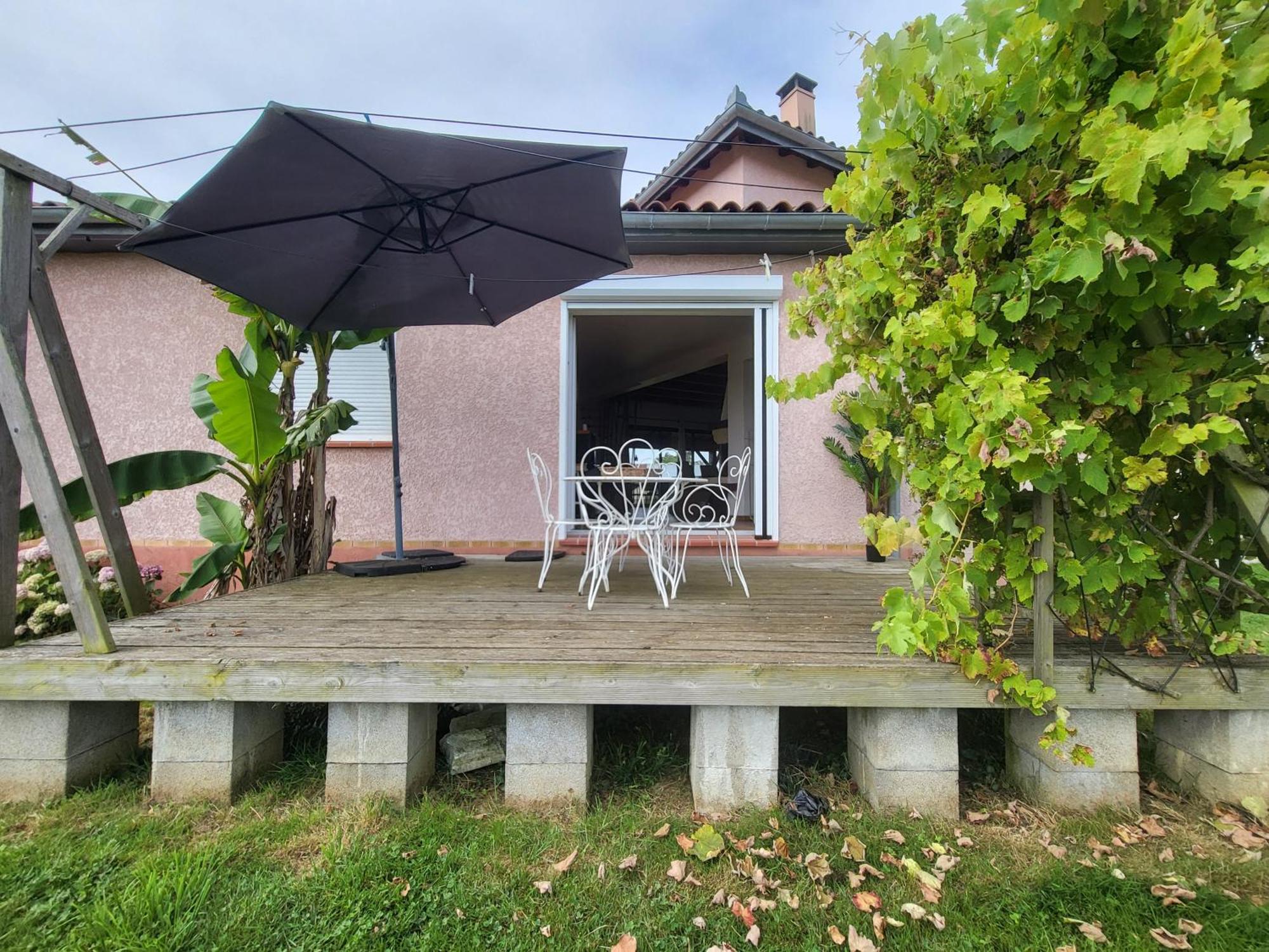 Villa Aux Portes Des Pyrenees 圣戈当 外观 照片